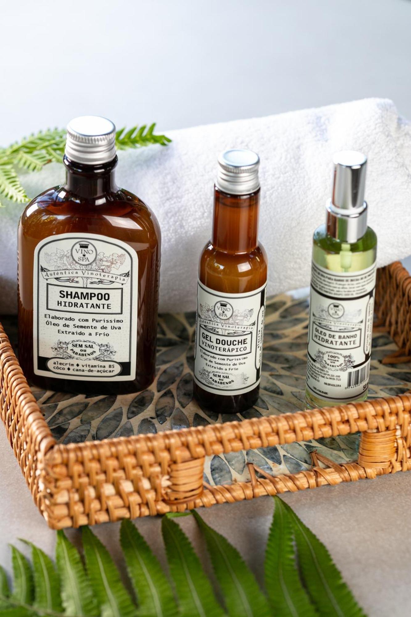 Spa Do Vinho Condominio Vitivinicola Bento Gonçalves Buitenkant foto A selection of natural cosmetics