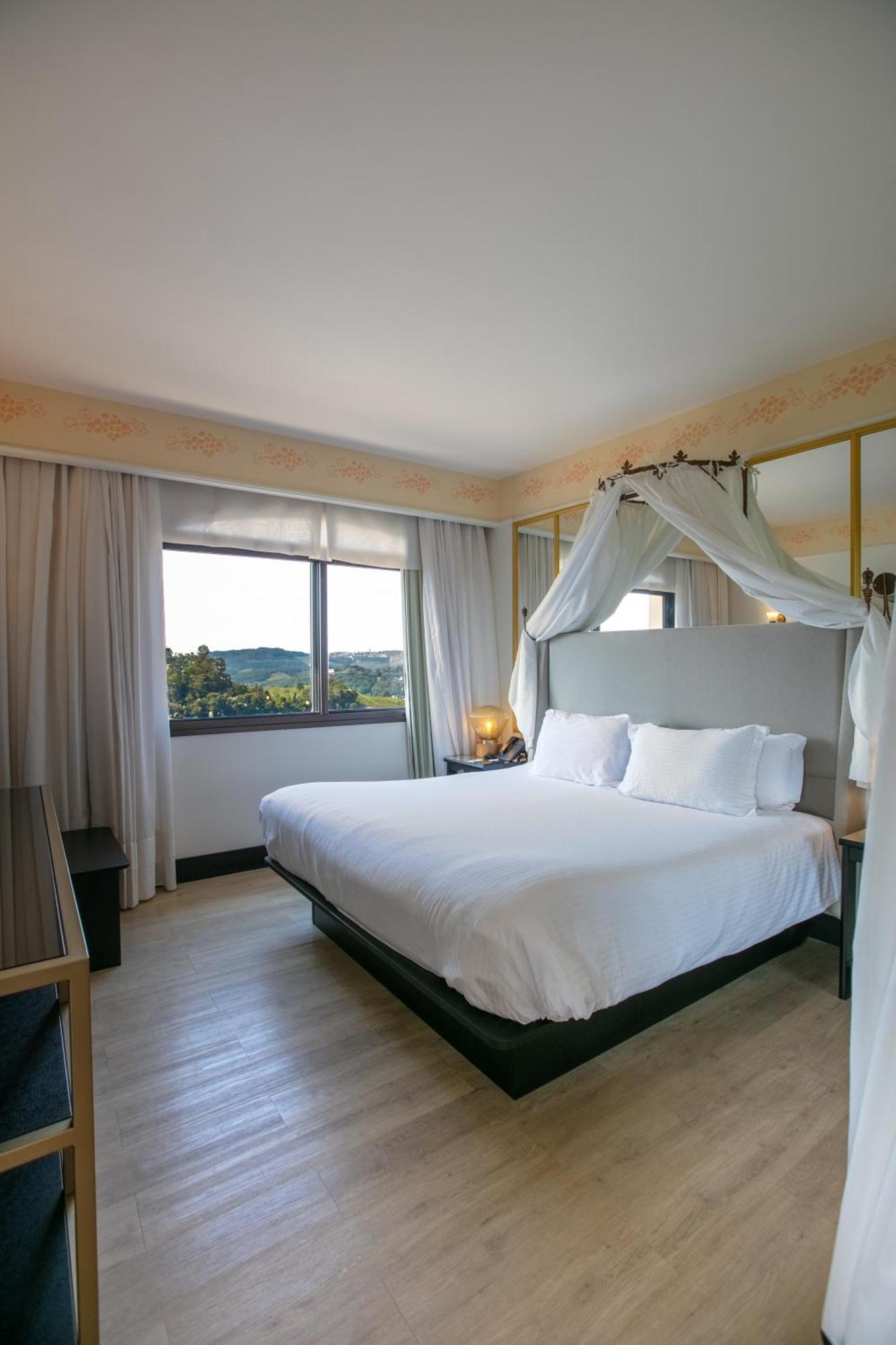Spa Do Vinho Condominio Vitivinicola Bento Gonçalves Buitenkant foto A room at the hotel